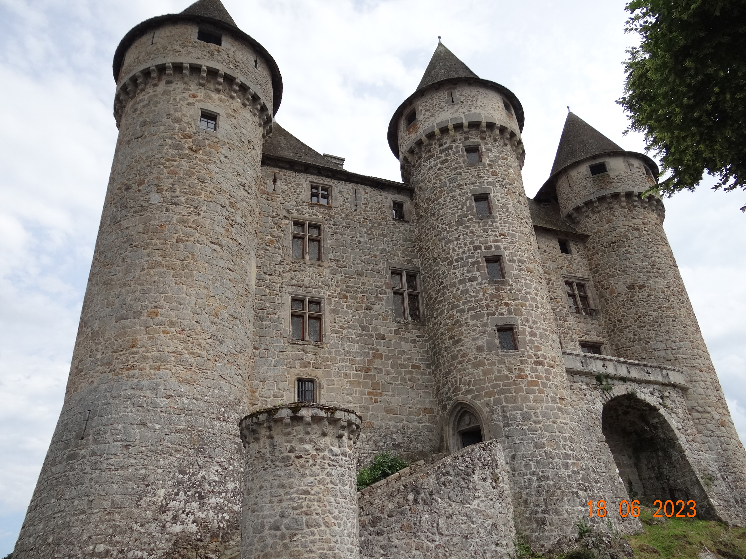 Image de l'article : VOYAGE AUTOUR DU LAC DE BORT LES ORGUES  5