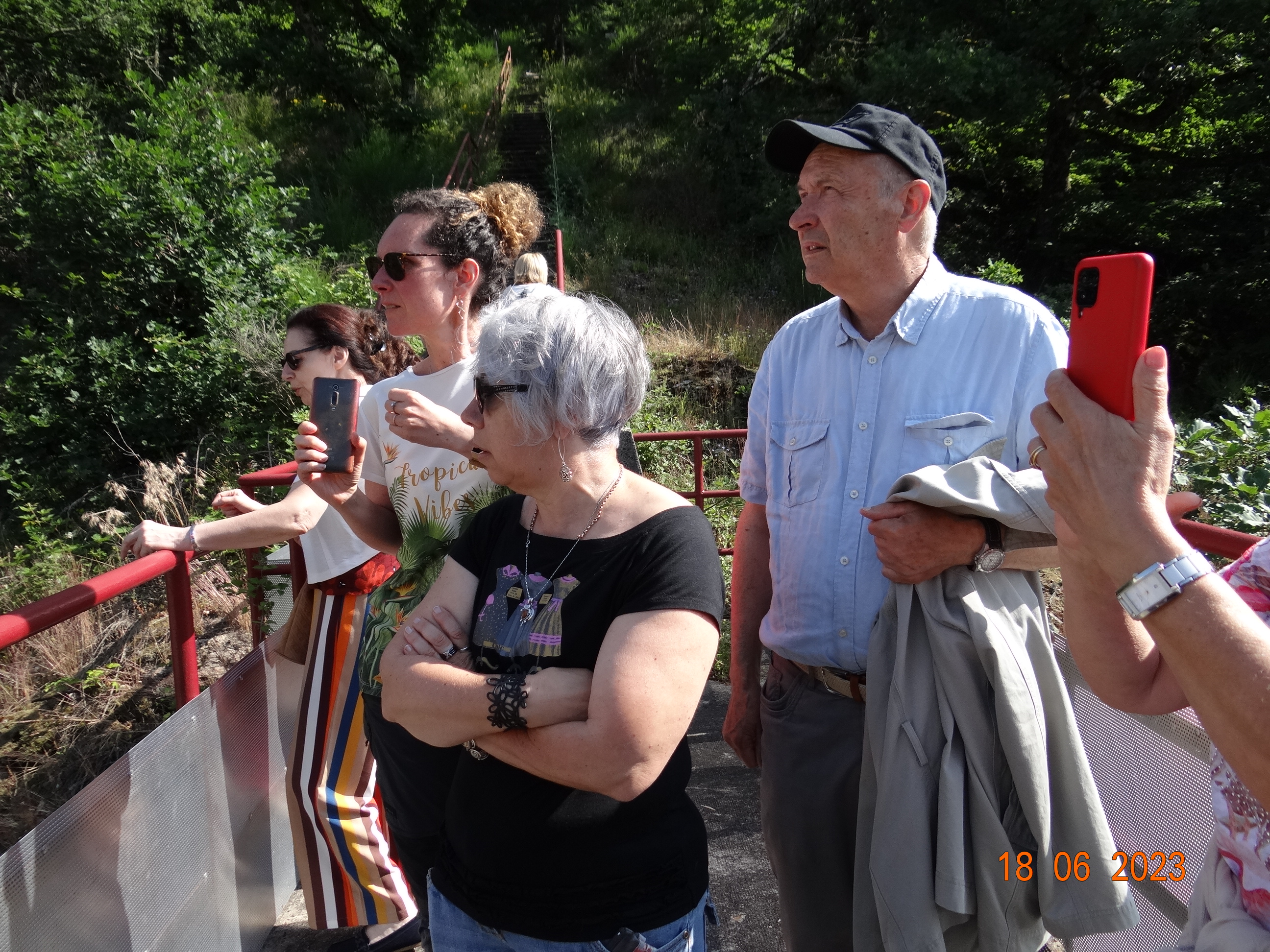 Image de l'article : VOYAGE AUTOUR DU LAC DE BORT LES ORGUES  3