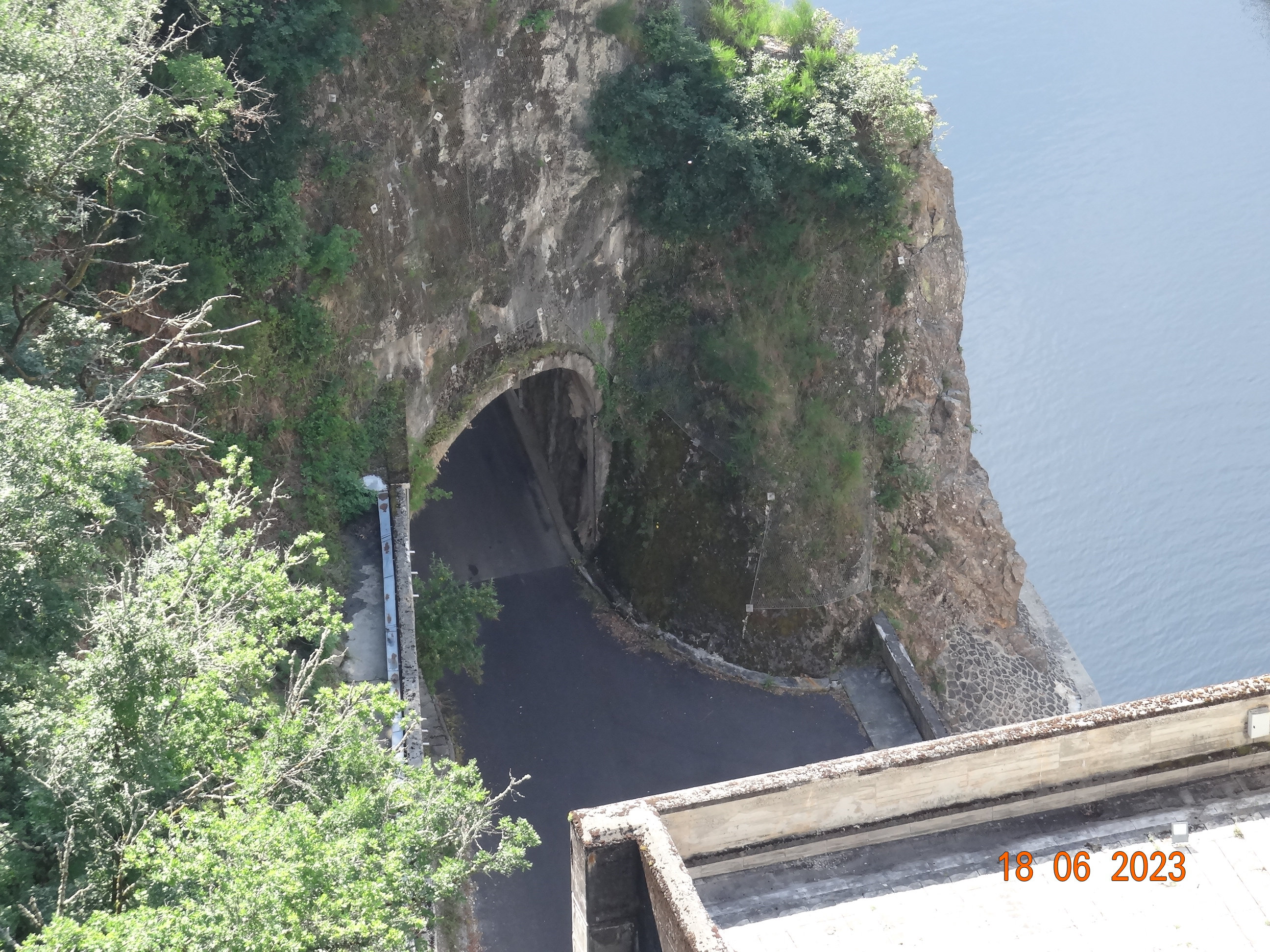 Image de l'article : VOYAGE AUTOUR DU LAC DE BORT LES ORGUES  3