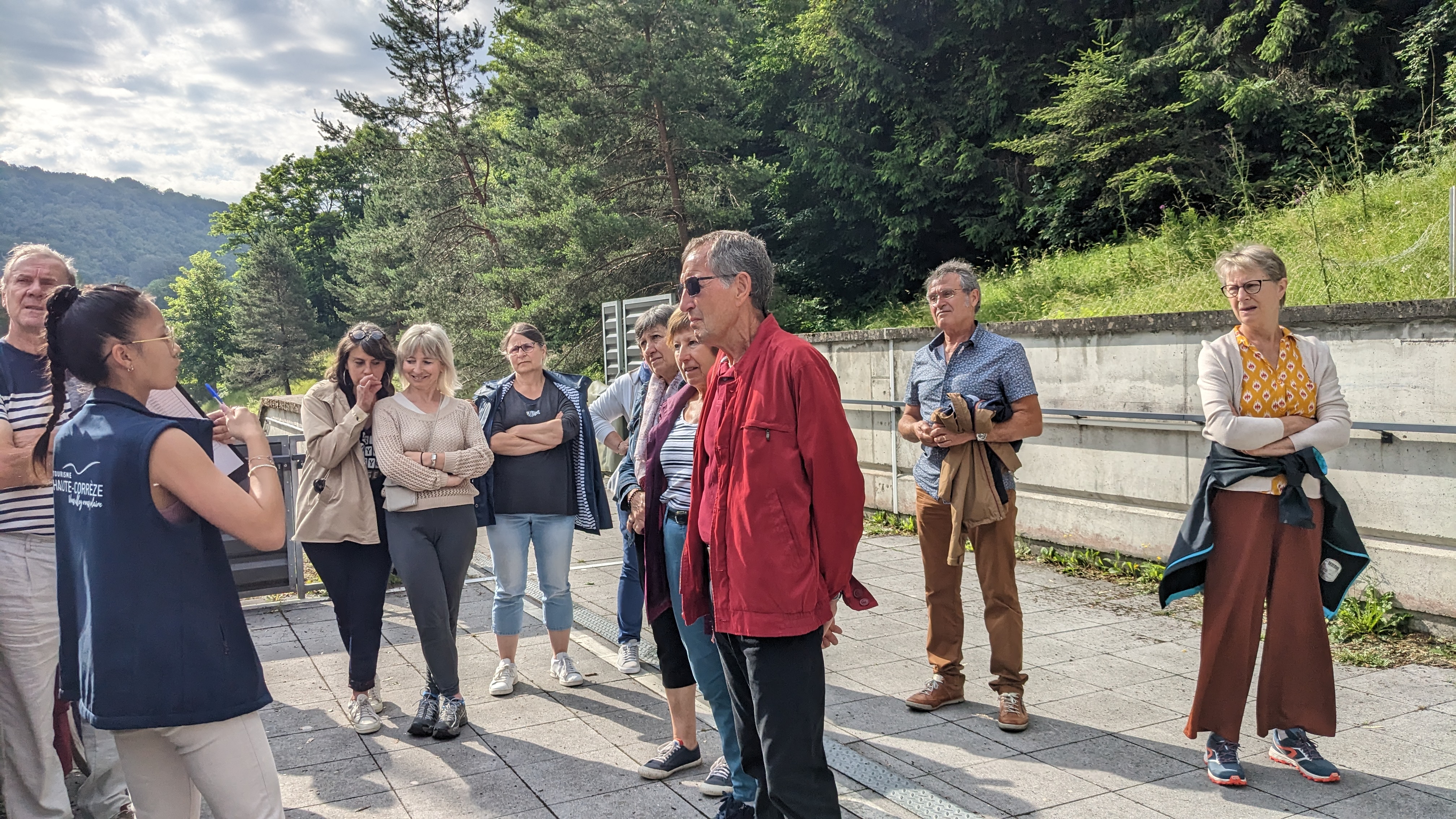 Image de l'article : VOYAGE AUTOUR DU LAC DE BORT LES ORGUES  2