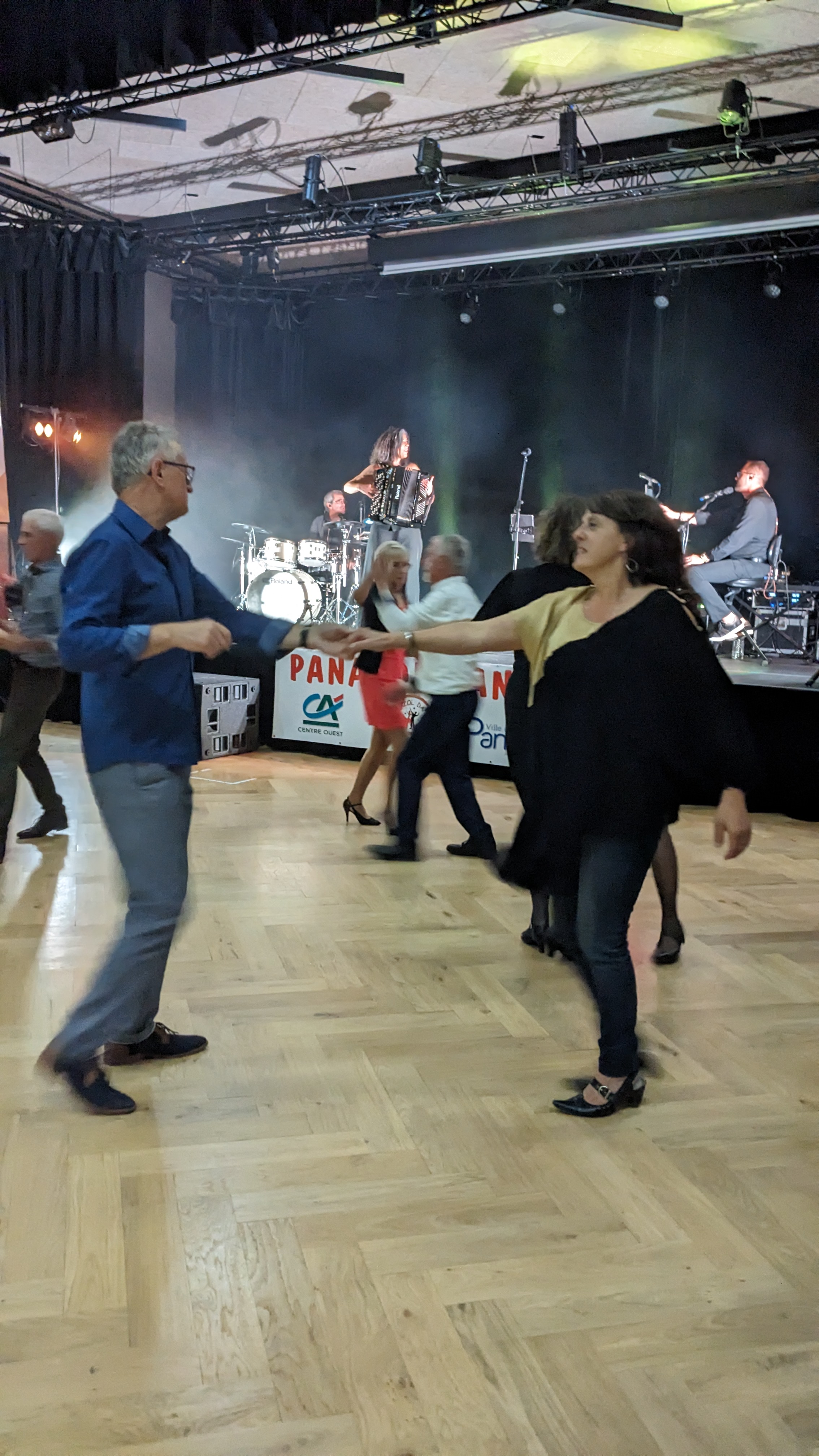 Image de l'article : BAL AU ROK AVEC L'ORCHESTRE NATHALY LEGAY